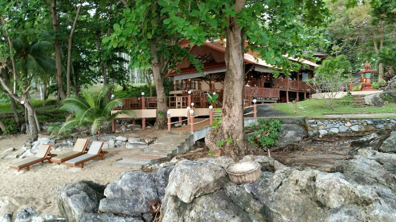 Khanom Hill Resort Exterior photo